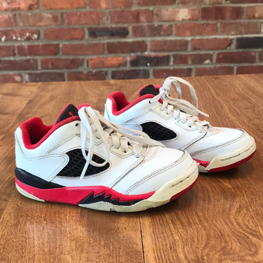 Jordan boys youth sneakers